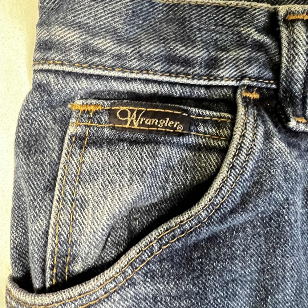 Wrangler Women’s High Rise Dark Blue Jeans